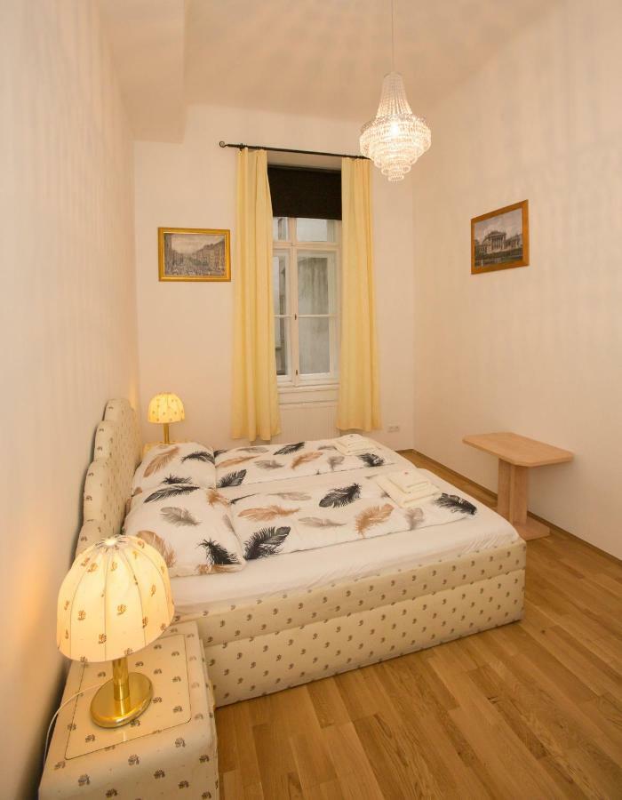 Opera 1 Apartament
